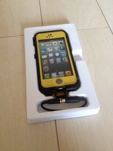 iPhone5s用ケース防水・防塵・耐衝撃ケースLifeProof iPhone5s fre